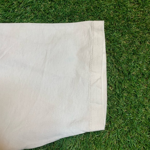 90’s Winnie the Pooh T-shirt - Picture 5 of 5